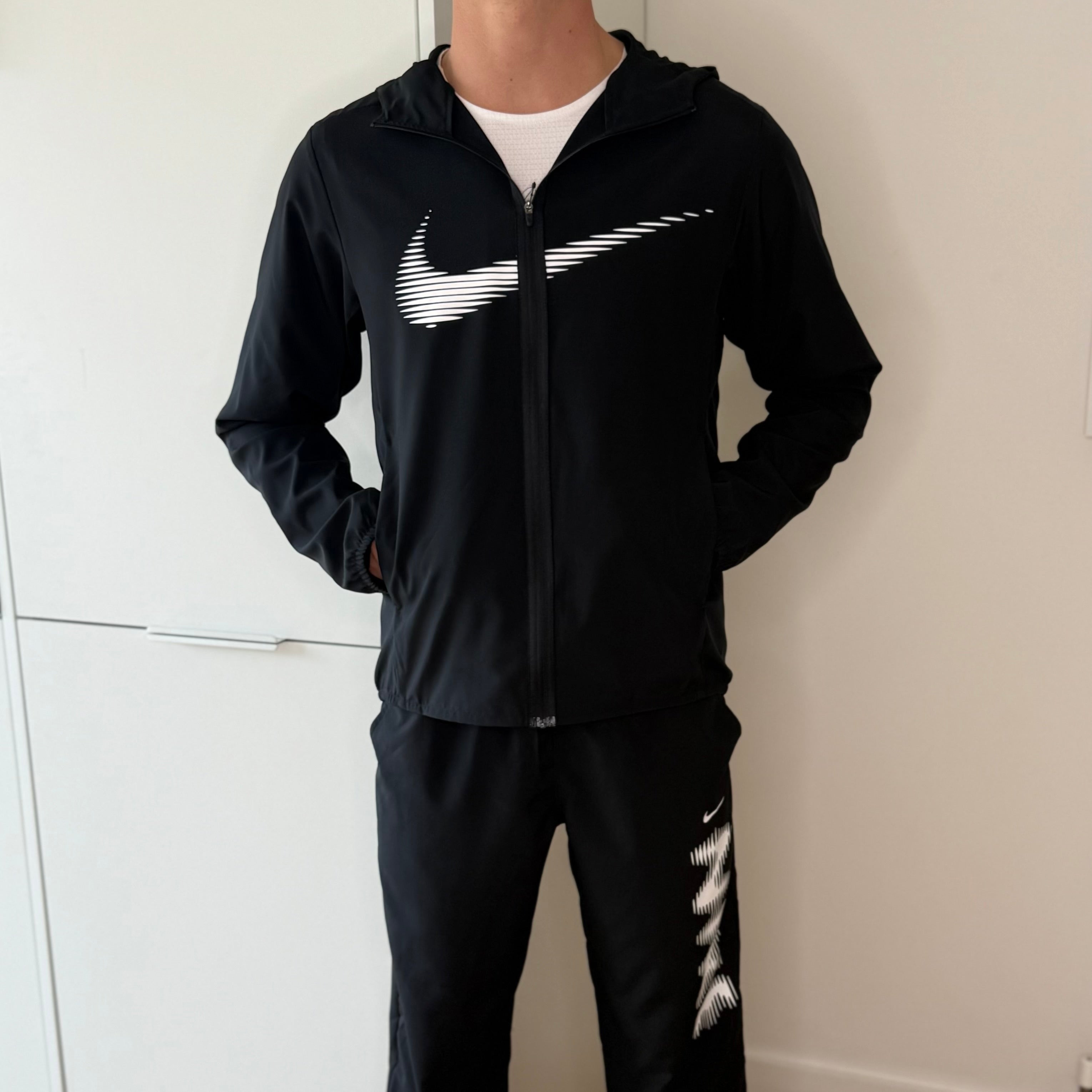 NIKE FORM TRACKSUIT ‘BLACK/WHITE’