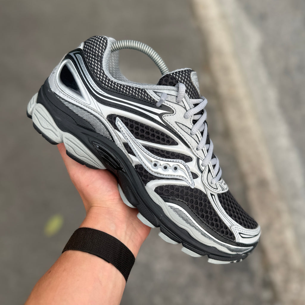 SAUCONY PRO GRID OMNI 9 ‘BLACK/SILVER’