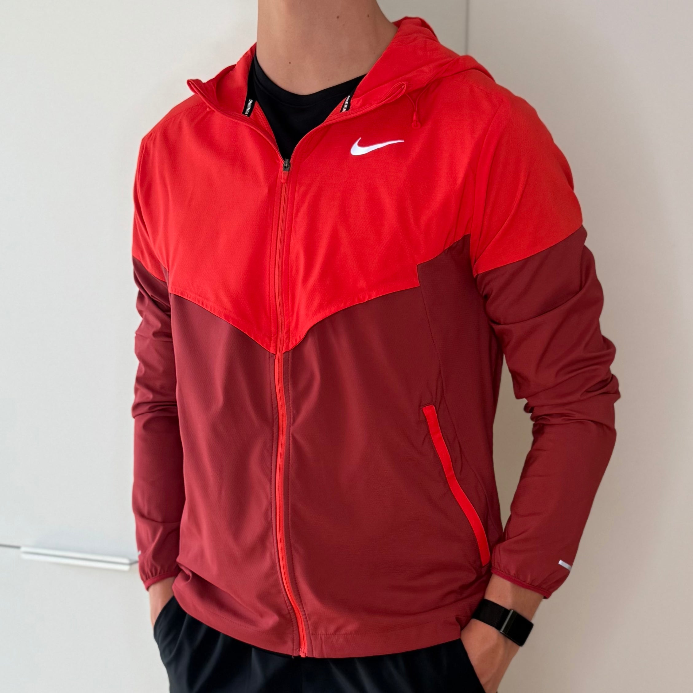 NIKE UV WINDBREAKER ‘LIGHT CRIMSON/RED’